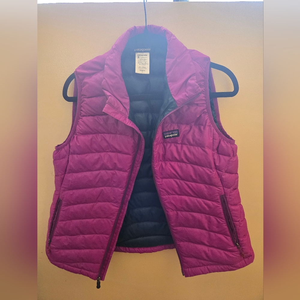 Patagonia Magenta Quilted Puffer Down Vest Unique COLO